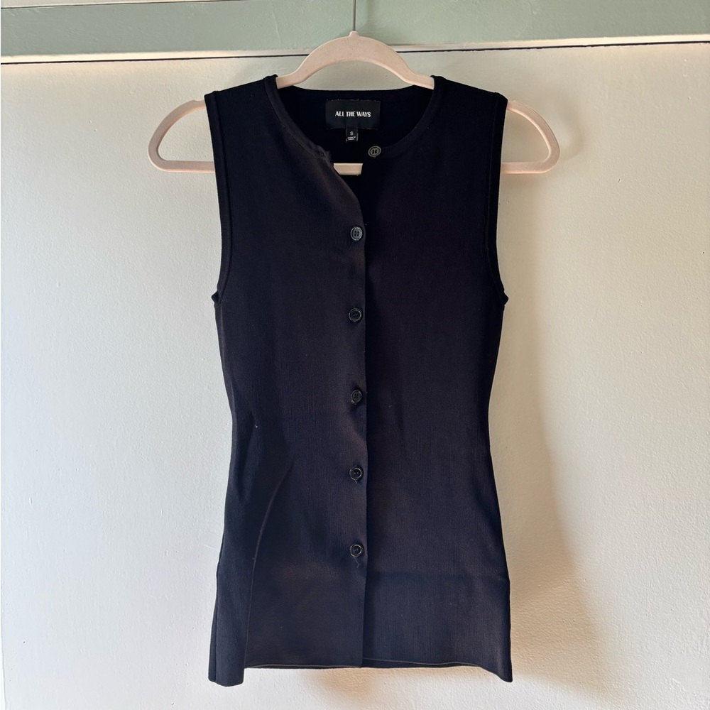 All the Ways Penny Button Front Sleeveless Top in Black